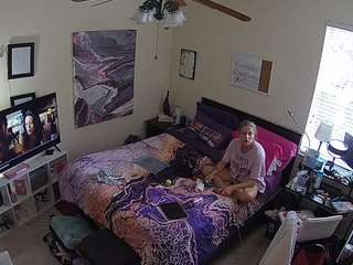 voyeurcam-hornyhostel-01
