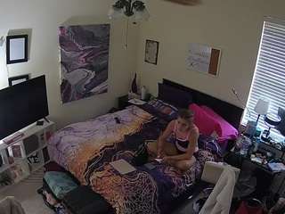 voyeurcam-hornyhostel-01