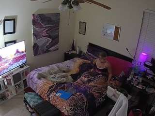 voyeurcam-hornyhostel-01
