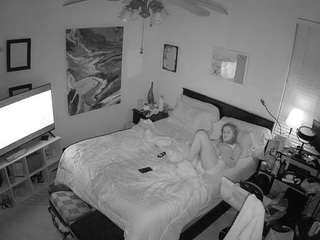 voyeurcam-hornyhostel-01