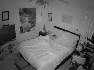 voyeurcam-hornyhostel-01