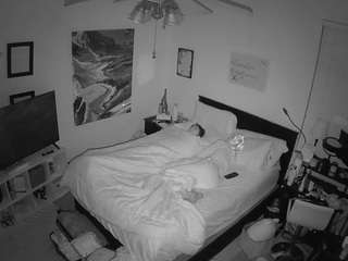 voyeurcam-hornyhostel-01
