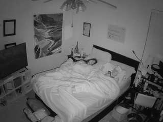 voyeurcam-hornyhostel-01