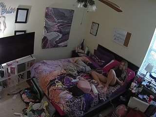 voyeurcam-hornyhostel-01