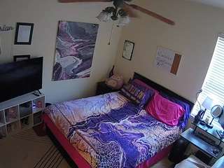 voyeurcam-hornyhostel-01
