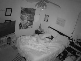voyeurcam-hornyhostel-01