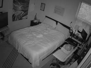 voyeurcam-hornyhostel-01