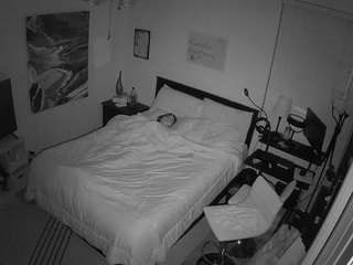 voyeurcam-hornyhostel-01