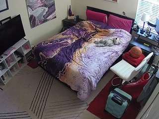 voyeurcam-hornyhostel-01