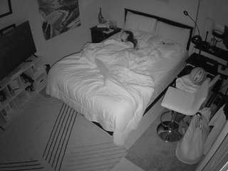 voyeurcam-hornyhostel-01