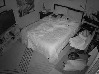 voyeurcam-hornyhostel-01