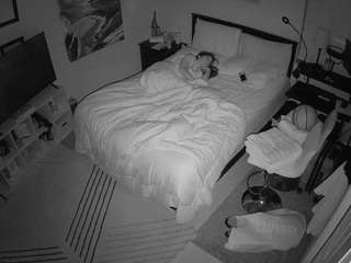 voyeurcam-hornyhostel-01