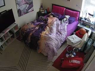 voyeurcam-hornyhostel-01