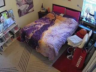 voyeurcam-hornyhostel-01