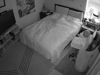 voyeurcam-hornyhostel-01