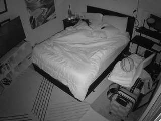 voyeurcam-hornyhostel-01