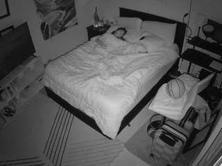 voyeurcam-hornyhostel-01
