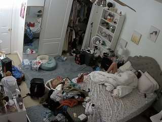 voyeurcam-hornyhostel-02