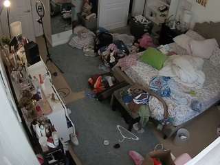 voyeurcam-hornyhostel-02