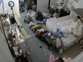 voyeurcam-hornyhostel-02