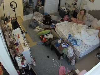 voyeurcam-hornyhostel-02