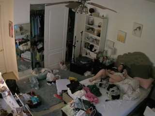 voyeurcam-hornyhostel-02