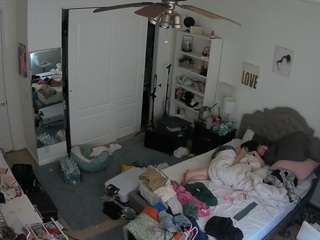 voyeurcam-hornyhostel-02