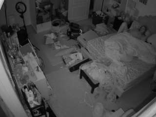 voyeurcam-hornyhostel-02