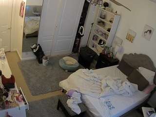 voyeurcam-hornyhostel-02