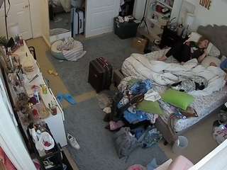 voyeurcam-hornyhostel-02