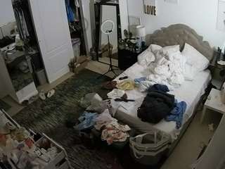 voyeurcam-hornyhostel-02