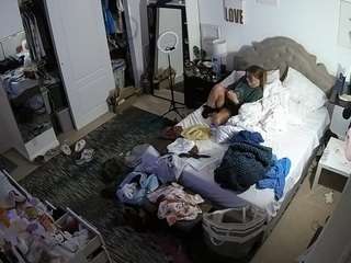 voyeurcam-hornyhostel-02
