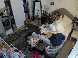 voyeurcam-hornyhostel-02