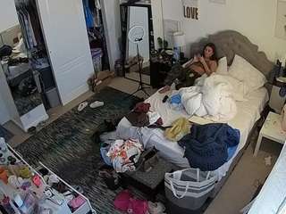 voyeurcam-hornyhostel-02