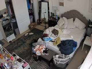 voyeurcam-hornyhostel-02