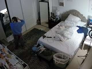 voyeurcam hornyhostel 02