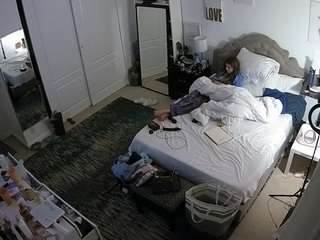 voyeurcam hornyhostel 02