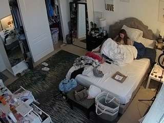 voyeurcam-hornyhostel-02