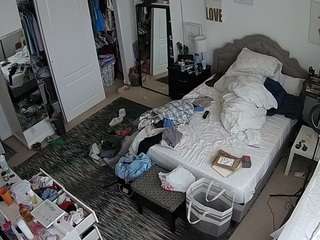 voyeurcam hornyhostel 02