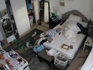 voyeurcam hornyhostel 02