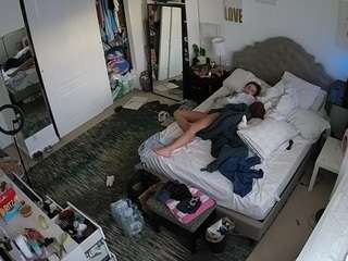 voyeurcam-hornyhostel-02