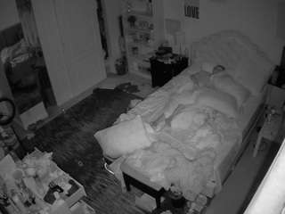 voyeurcam hornyhostel 02