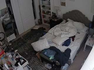 voyeurcam hornyhostel 02