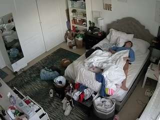voyeurcam-hornyhostel-02
