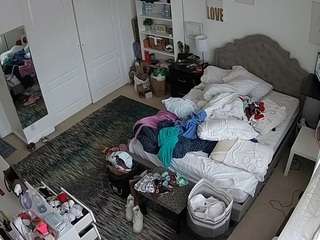voyeurcam-hornyhostel-02