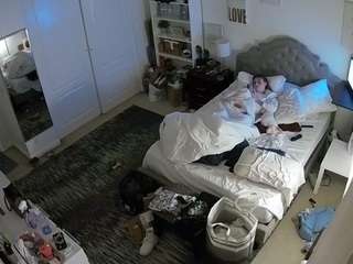 voyeurcam hornyhostel 02