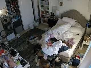voyeurcam hornyhostel 02