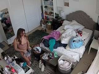 voyeurcam hornyhostel 02