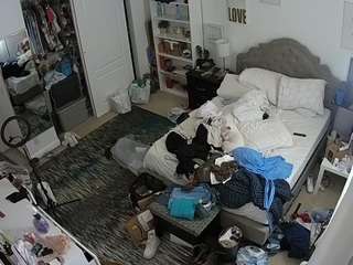 voyeurcam hornyhostel 02