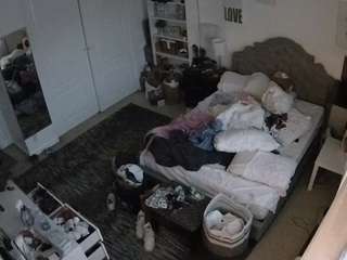  voyeurcam-hornyhostel-02 chat room